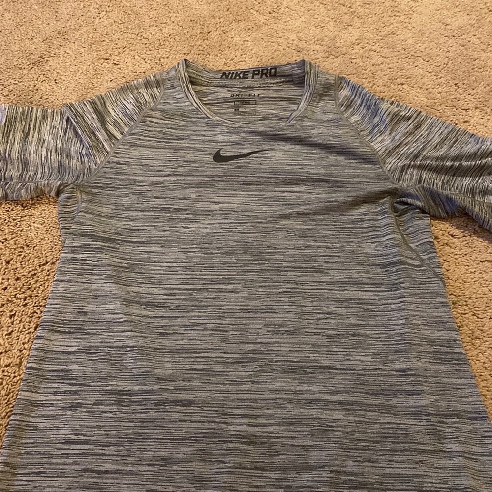 Womens nike dry fit shirt